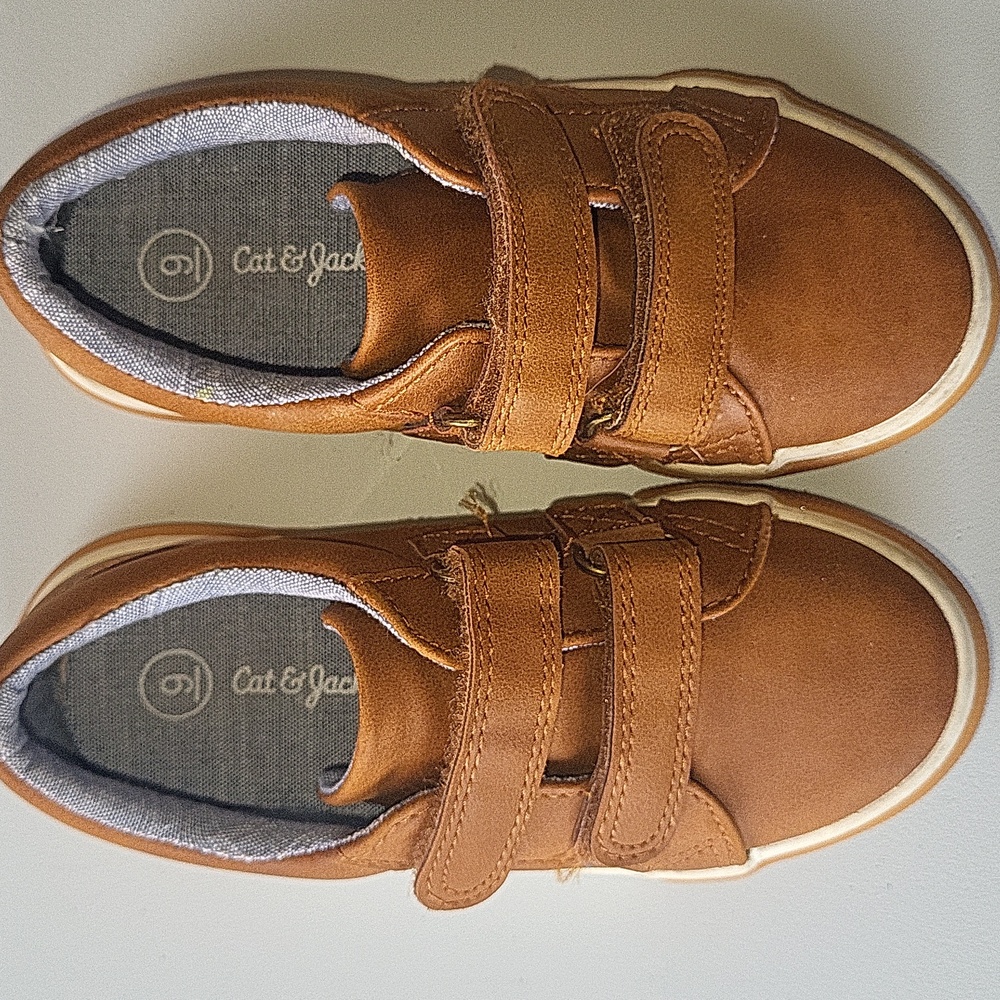 Cat and Jack Flint Toddler Sneakers